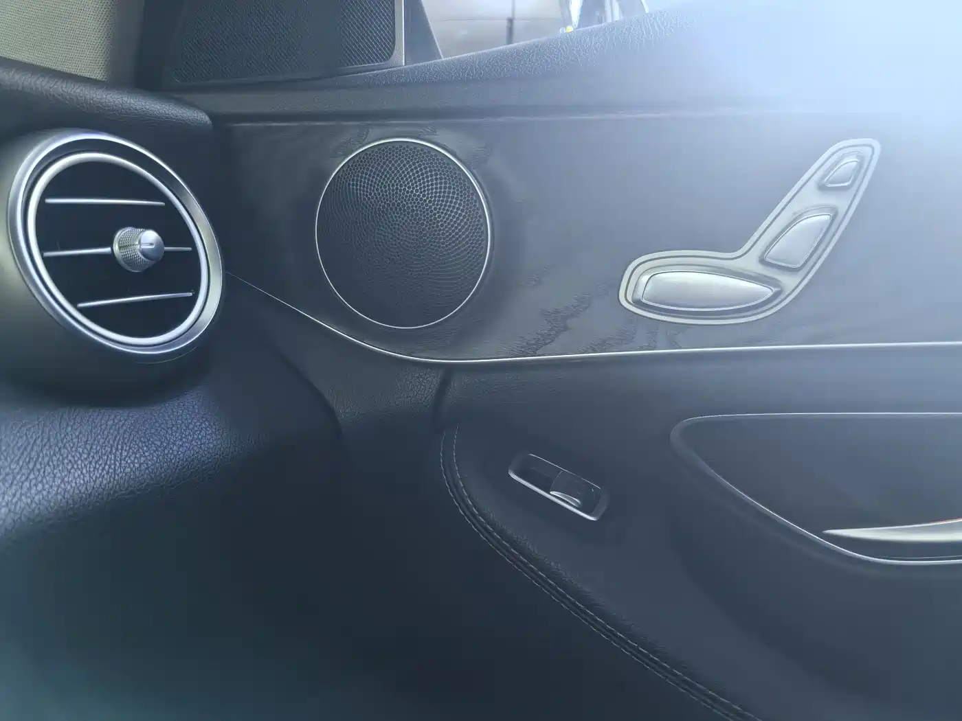 Mercedes-Benz C-Class (Import) 2017 Facelift C 200 Estate фото 29