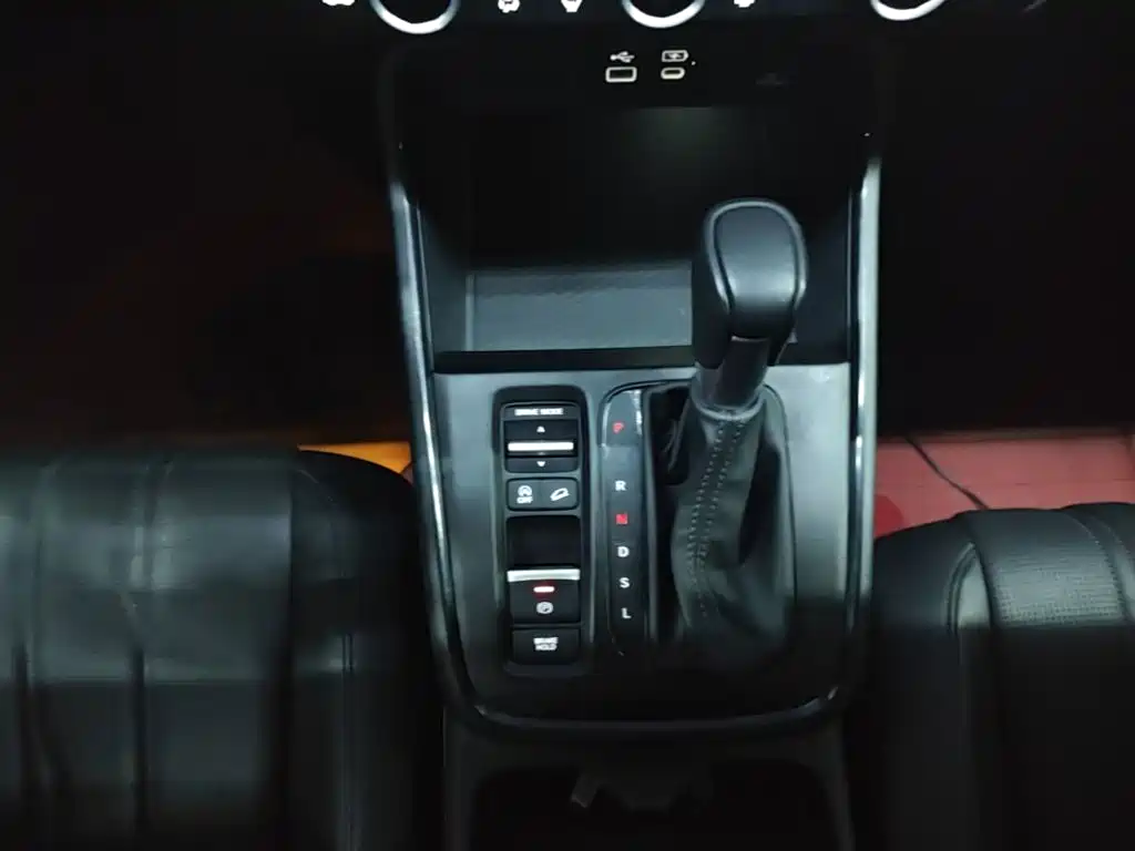 Honda Haoying 2024 2023 240TURBO 2WD Luxury 5-Seater