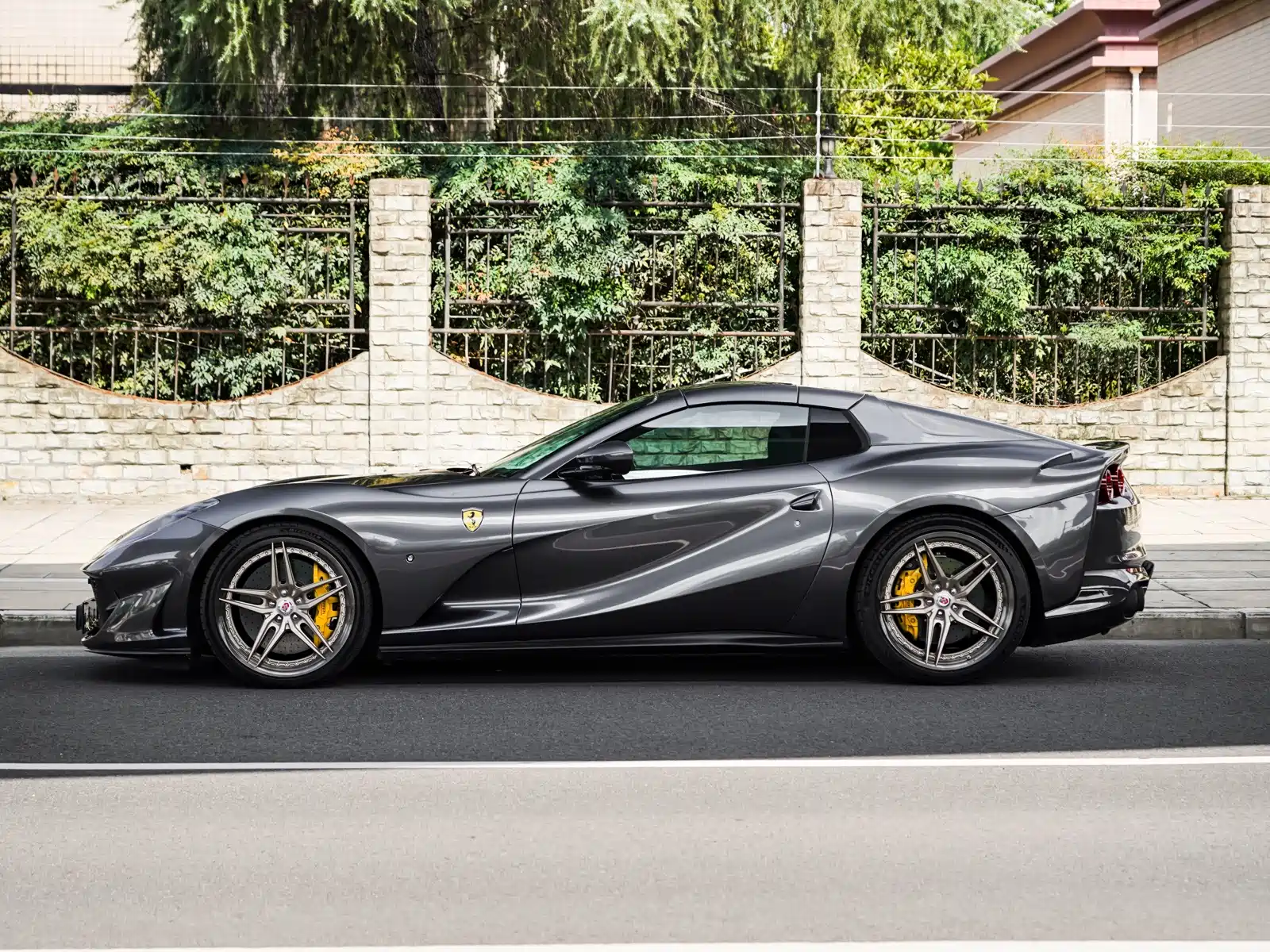 Фото 58 - Ferrari 812