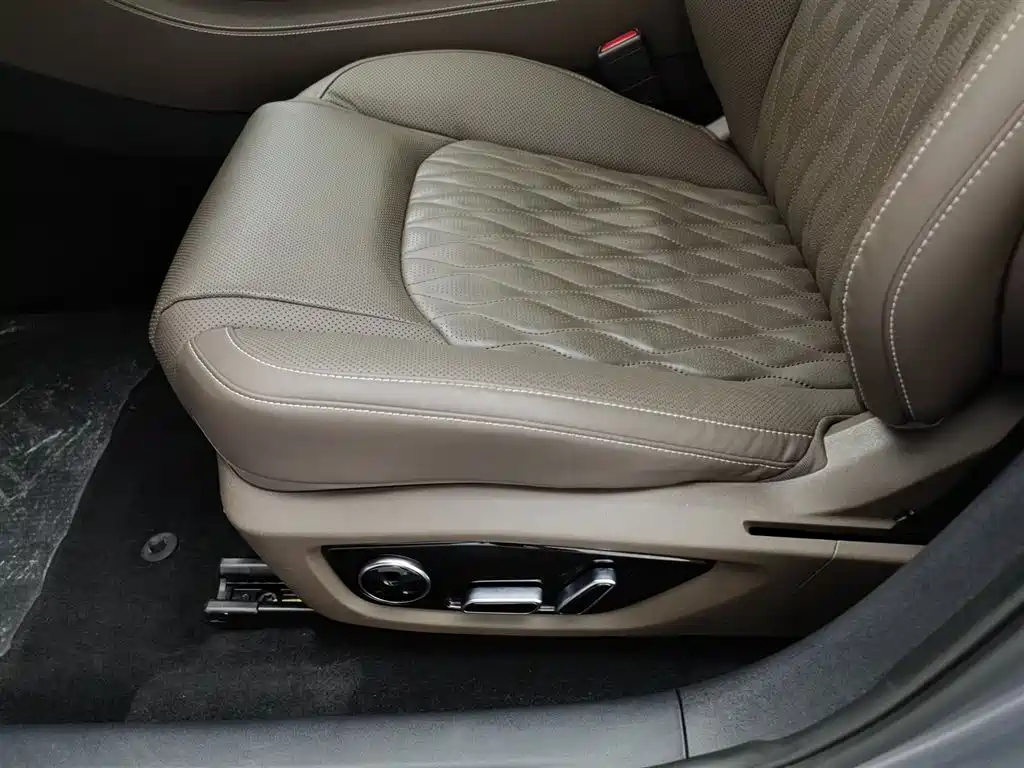 BYD Han 2023 DM-i Champion Edition 121KM Premium фото 20