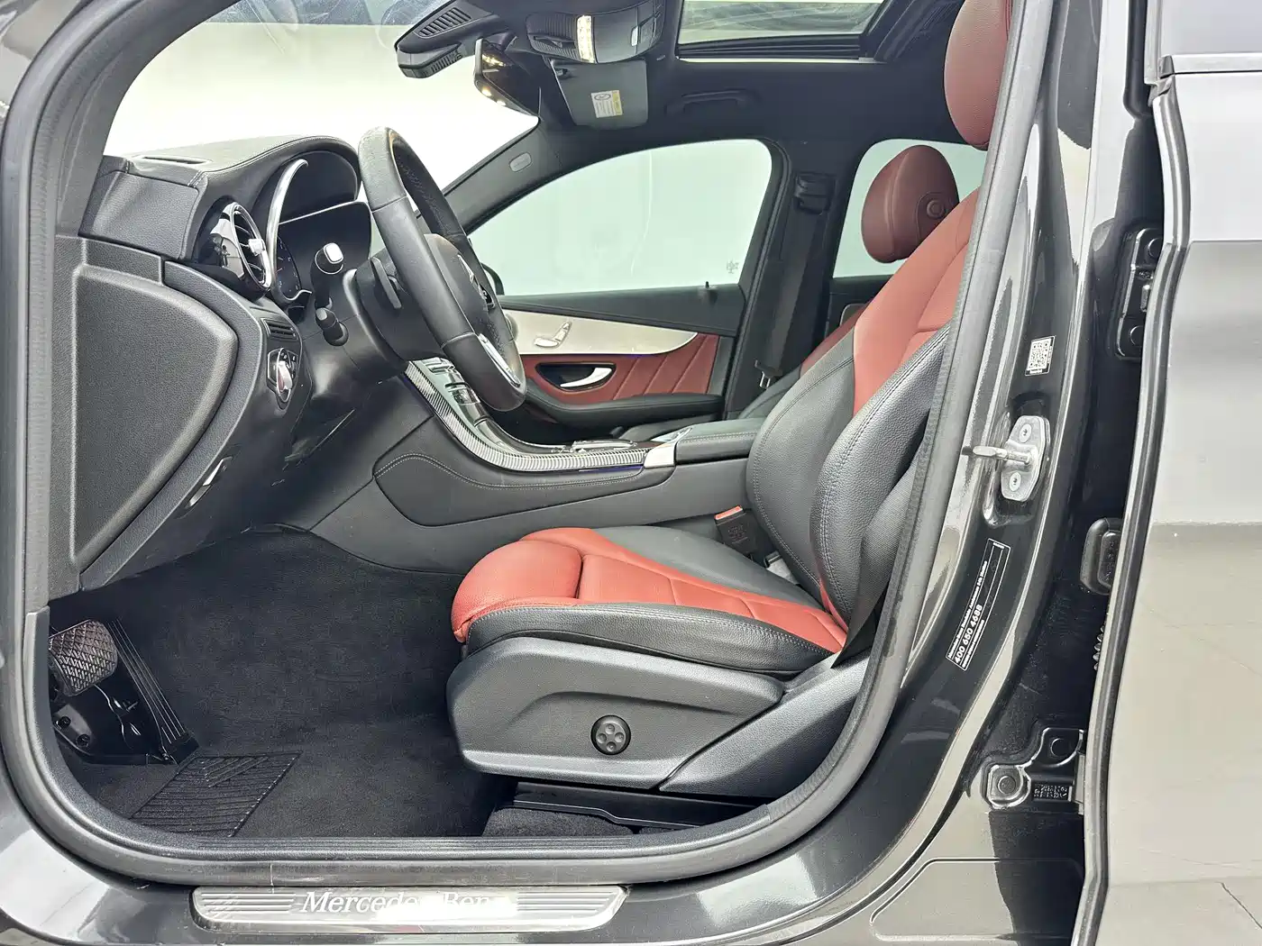 Mercedes-Benz GLC Coupe 2020 GLC 260 4MATIC Coupe SUV фото 11