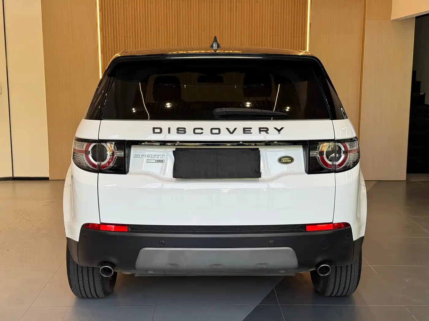 Land Rover Discovery Sport 2018 240PS SE Edition фото 17