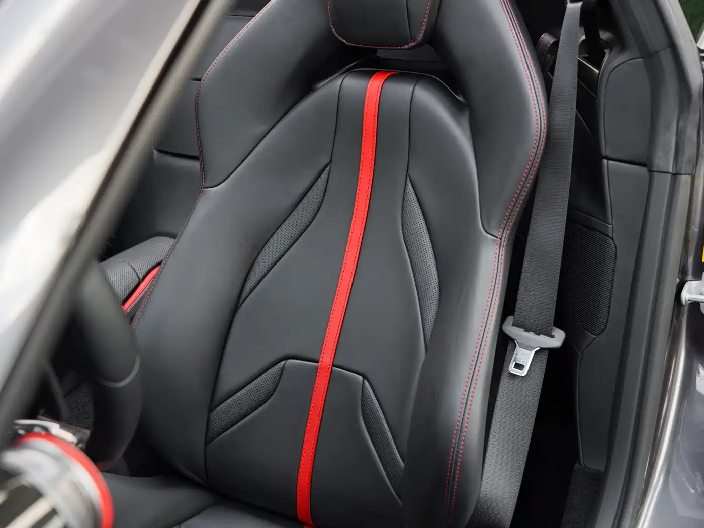 Photo 36 - Ferrari 812