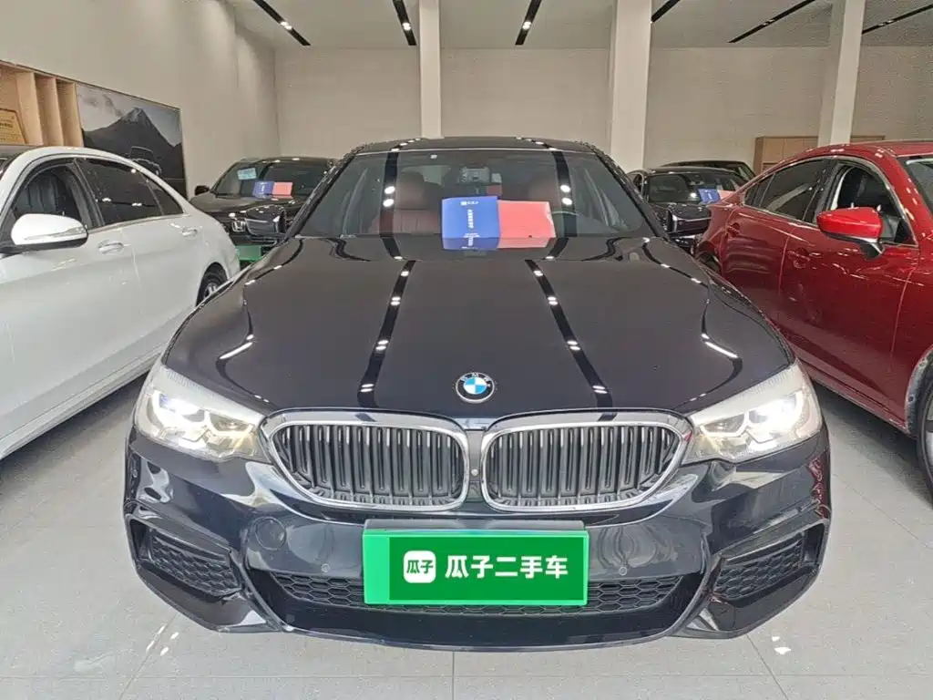 Фото 3 - BMW 5 Series