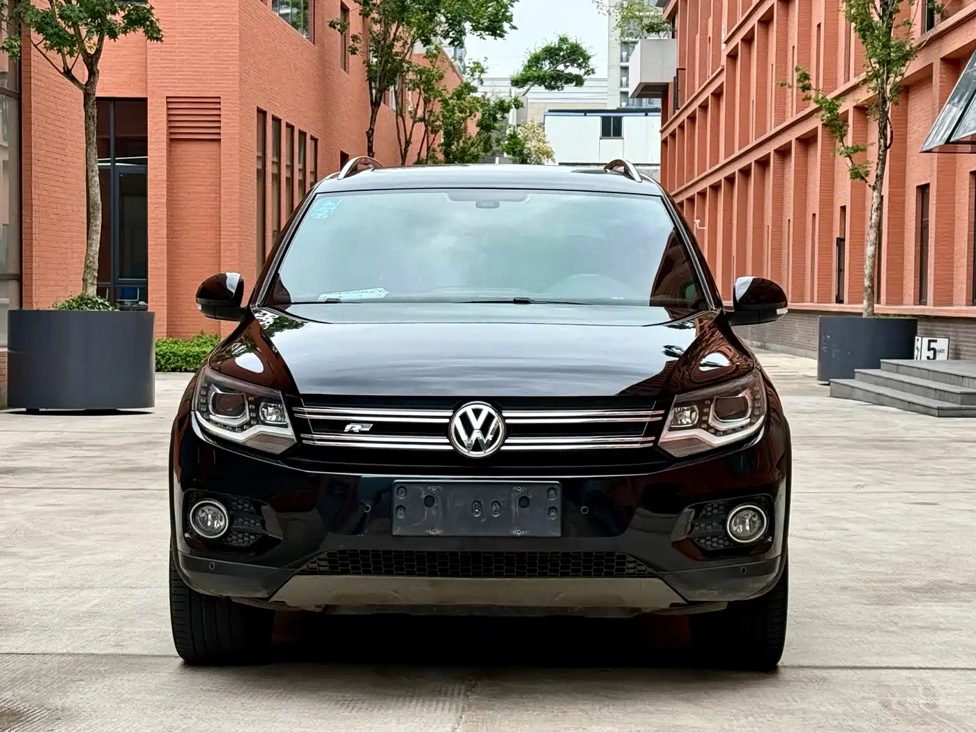 Volkswagen Tiguan 2014 2.0TSI Exclusive Edition фото 2