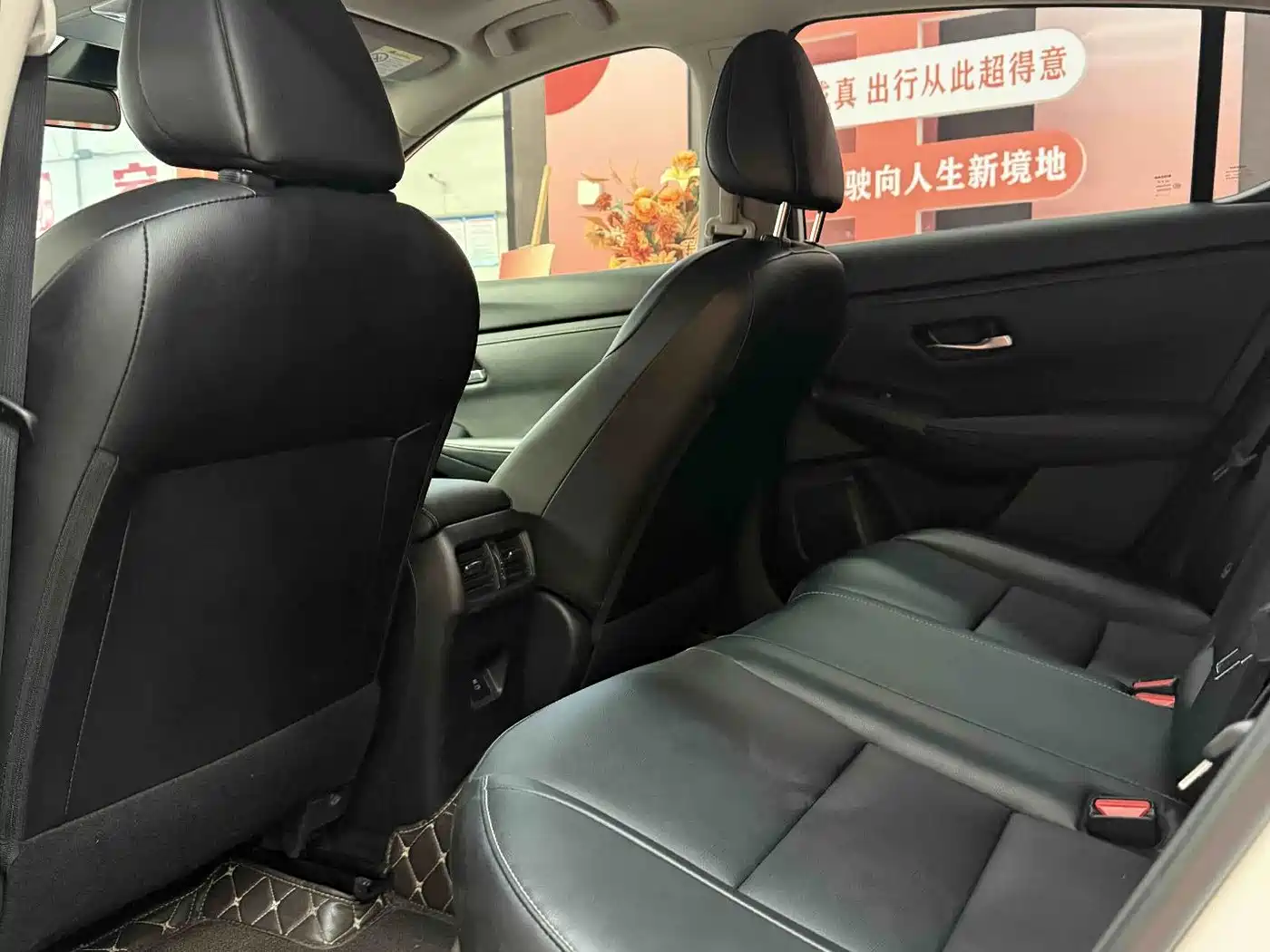 Nissan SYLPHY, миниатюра 7