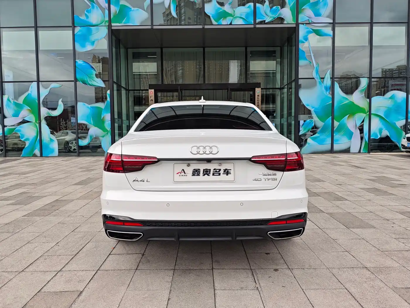 Фото 5 - Audi A4L