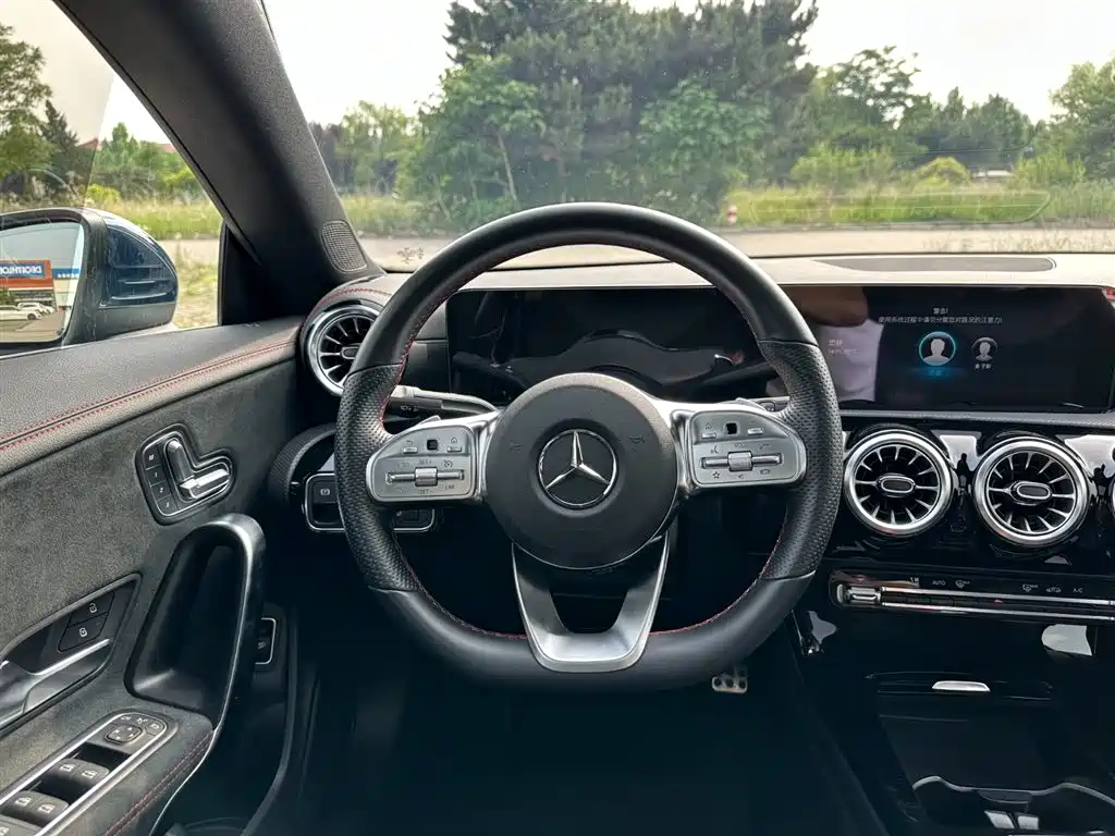 Mercedes-Benz CLA (Import) 2021 CLA 200 фото 19