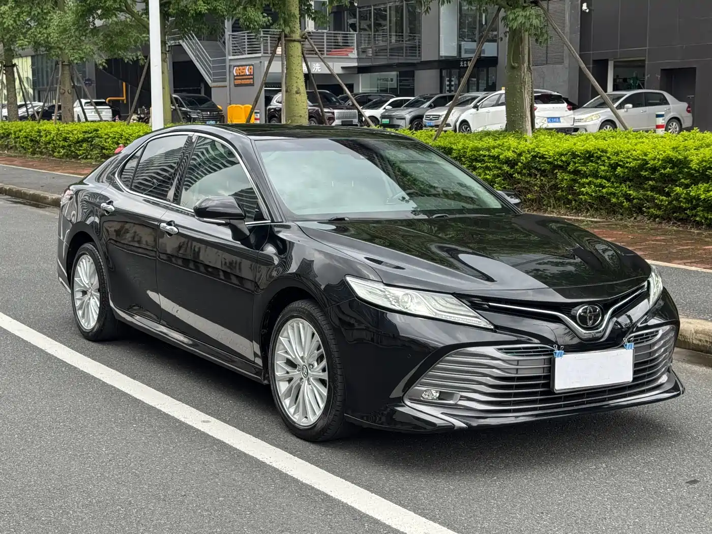 Toyota Camry 2018 2.5G Luxury Edition фото 3