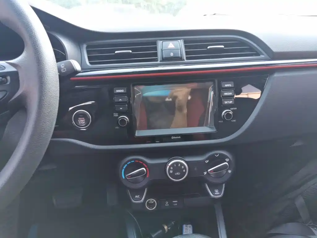 Kia KX CROSS 2018 2017 1.4L AT GLS
