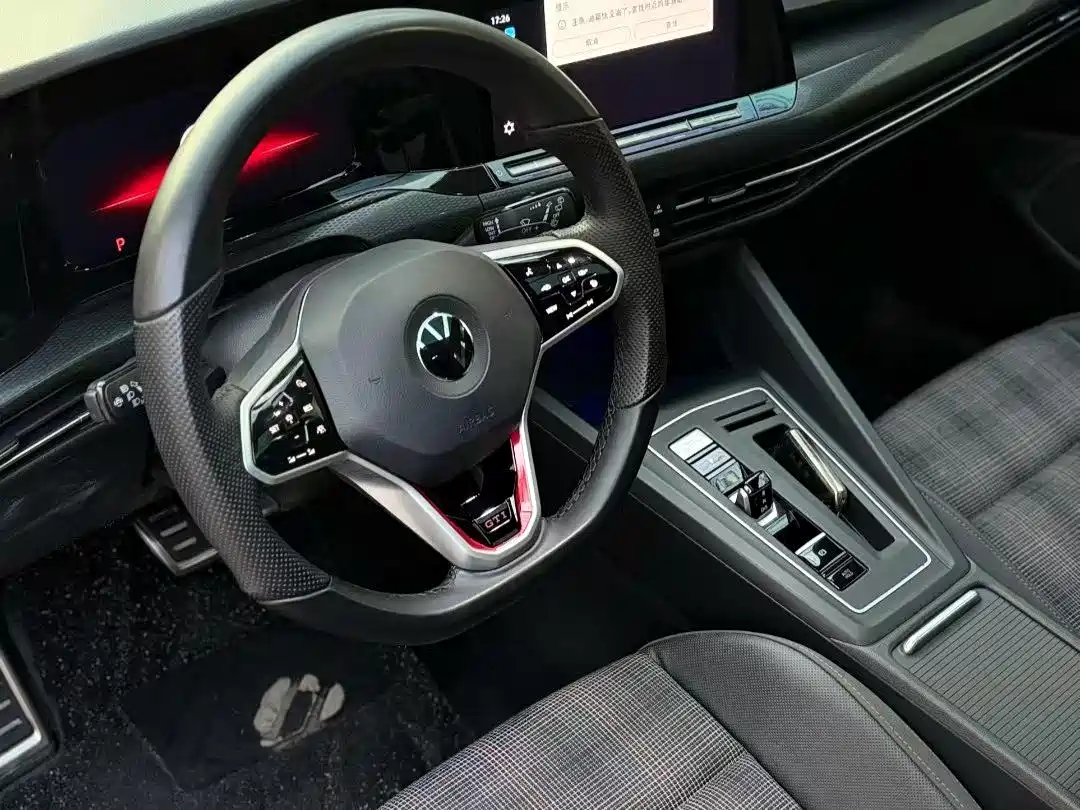 Volkswagen Golf GTI 2021 380TSI DSG GTI фото 4
