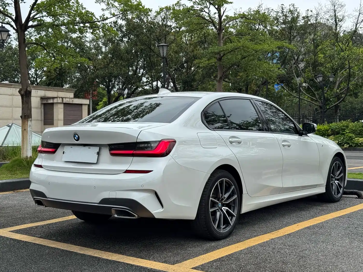 BMW 3 Series 2021 Second Facelift 320Li M Sport Package фото 4