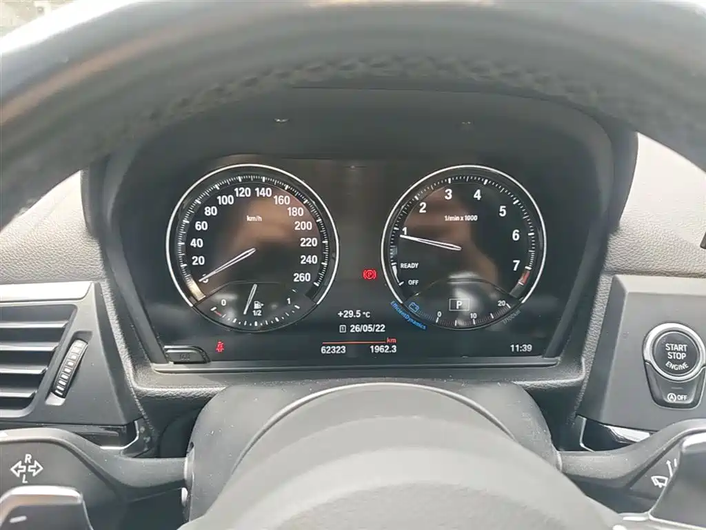 BMW 1 Series 2019 120i Leading M Sport Package фото 12