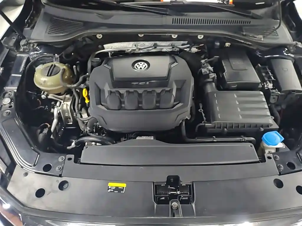 Volkswagen Passat 2019 330TSI Luxury Edition China VI фото 20