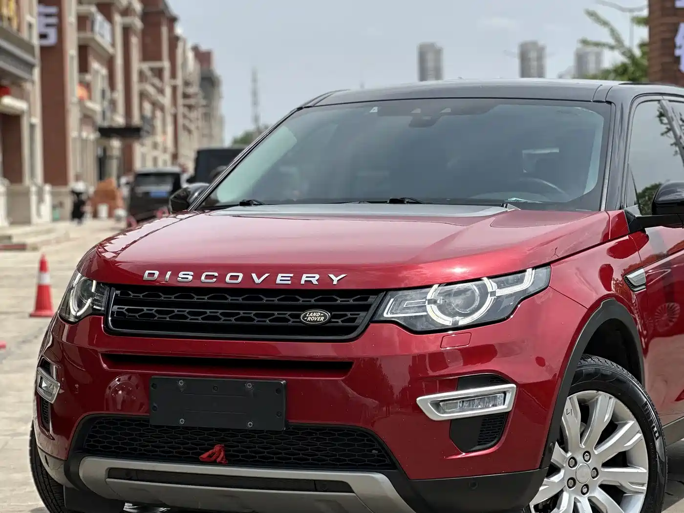 Land Rover Discovery Sport (Import) 2015 2.0T HSE Luxury фото 5