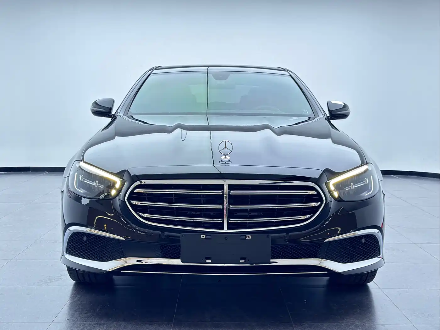 Mercedes-Benz E-Class 2021 E 260 L фото 2
