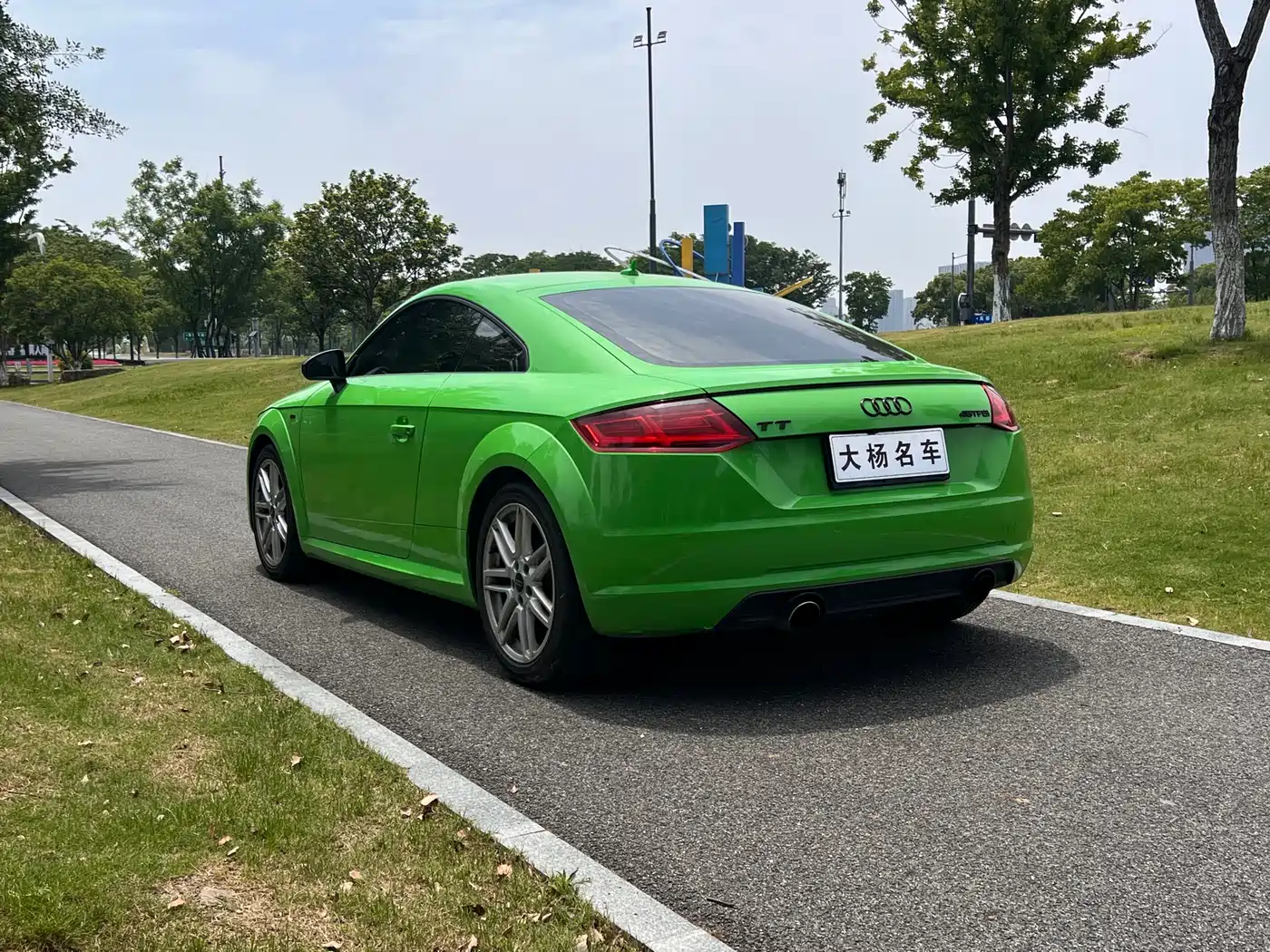 Audi TT 2015 TT Coupe 45 TFSI фото 5
