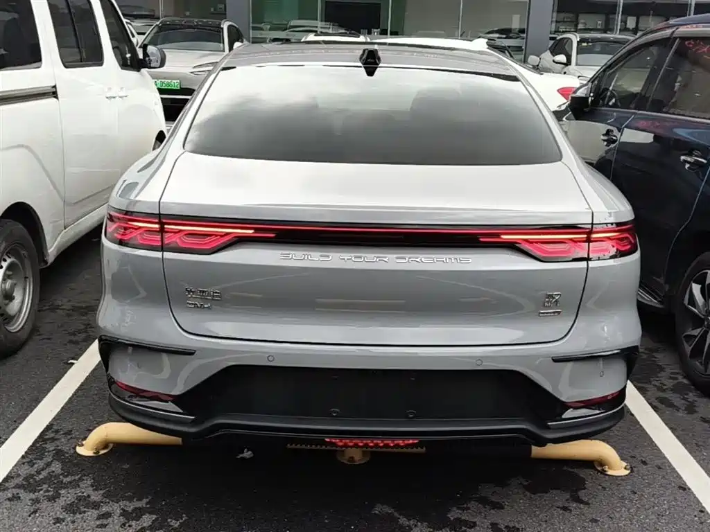BYD Han 2025 DM-i Smart Driving Edition 125KM Honor фото 6