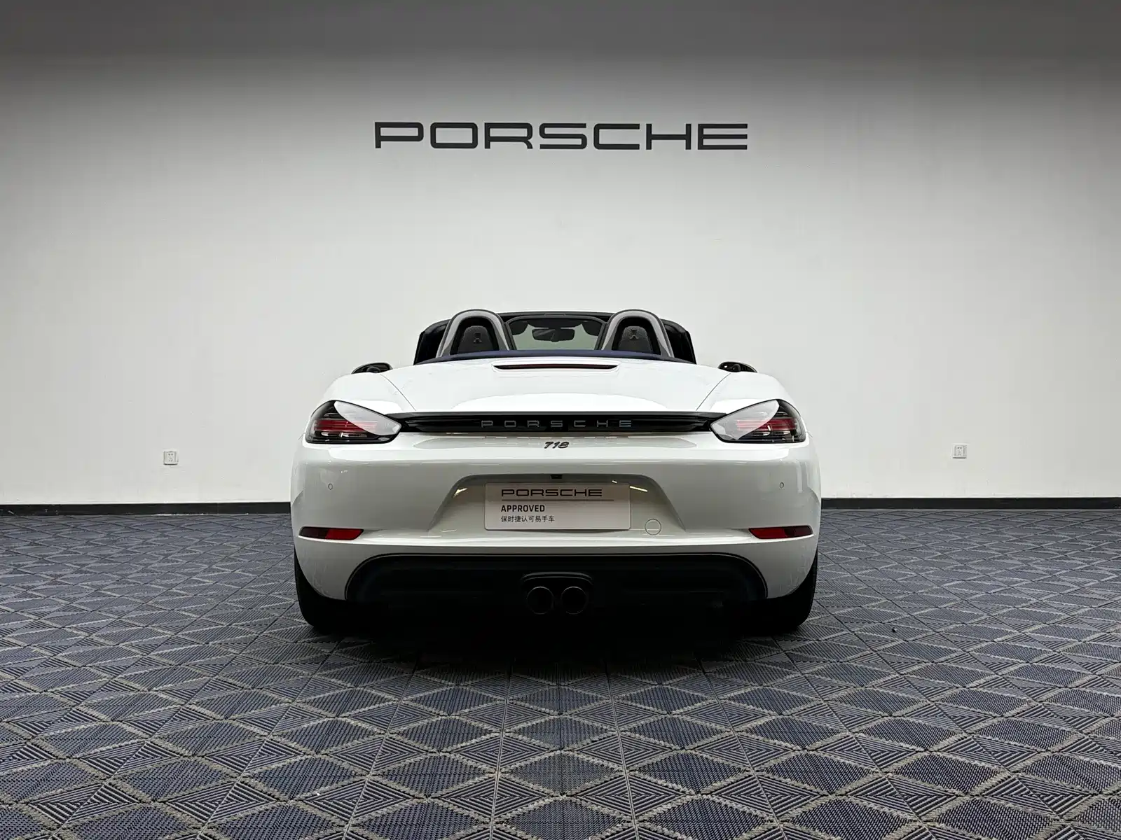 Фото 2 - Porsche 718