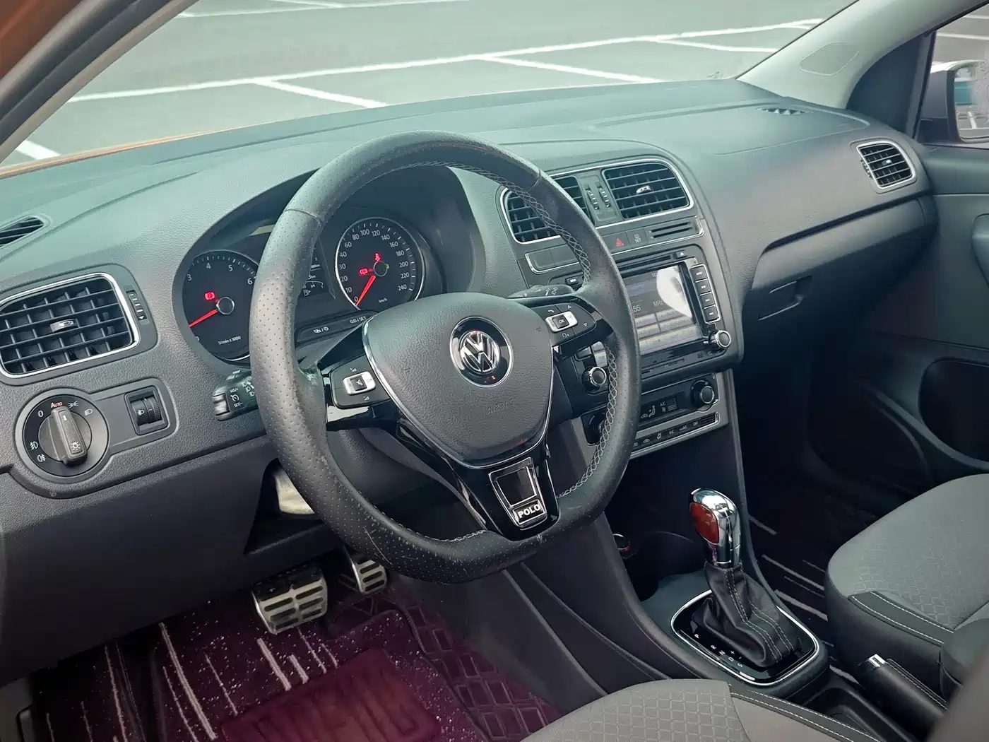 Volkswagen Polo 2014 2014 1.6L Cross Polo Automatic