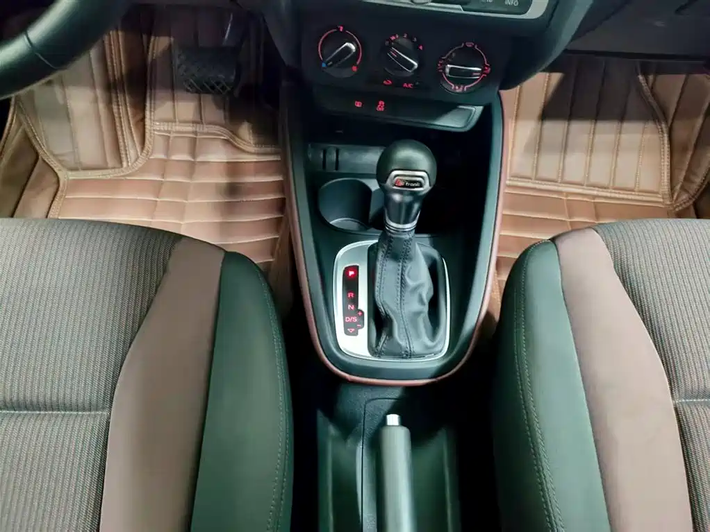 Audi A1 2016 30 TFSI Sportback Design Style Edition фото 15