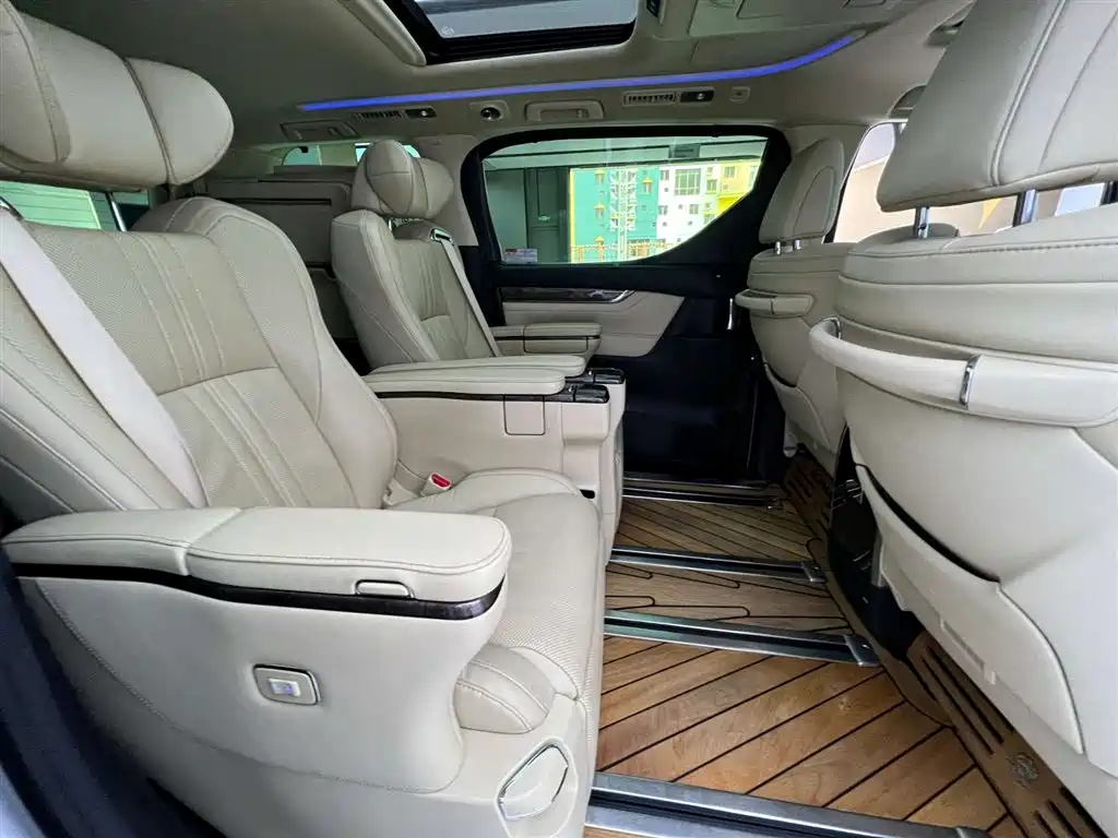 Toyota Alphard 2021 Hybrid 2.5L Premium 25