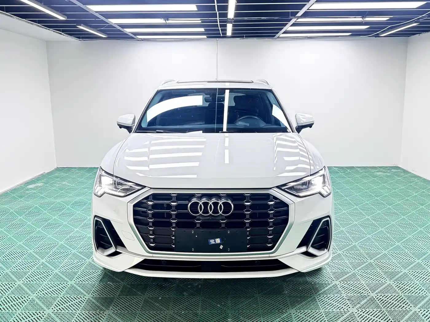 Audi Q3 2023 35 TFSI Progressive Dynamic (1.4T) фото 2