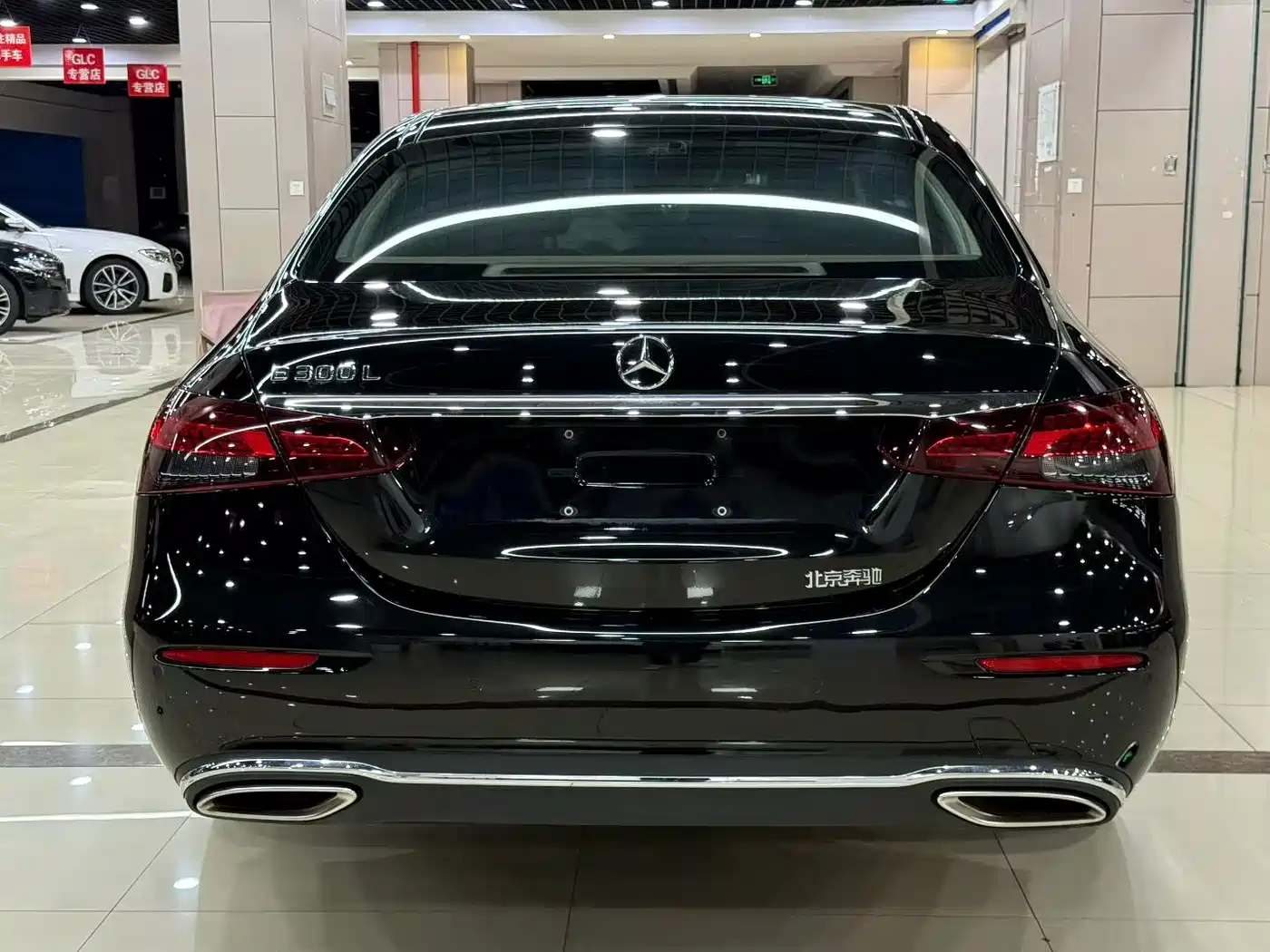 Фото 9 - Mercedes-Benz E-Class