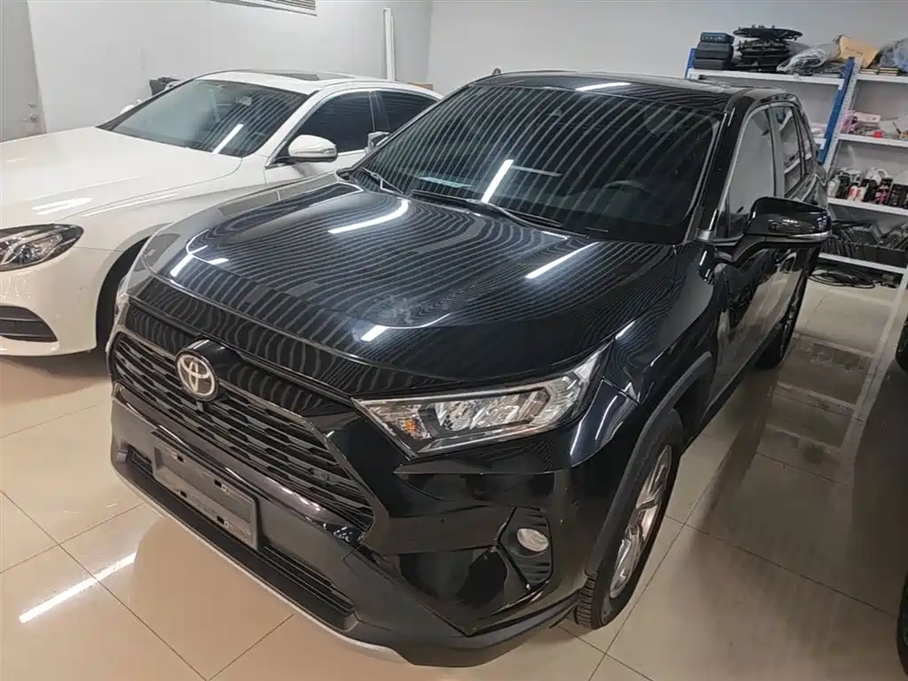 Toyota RAV4 Rongfang 2022 2.0L CVT 2WD Trend Plus Edition фото 2
