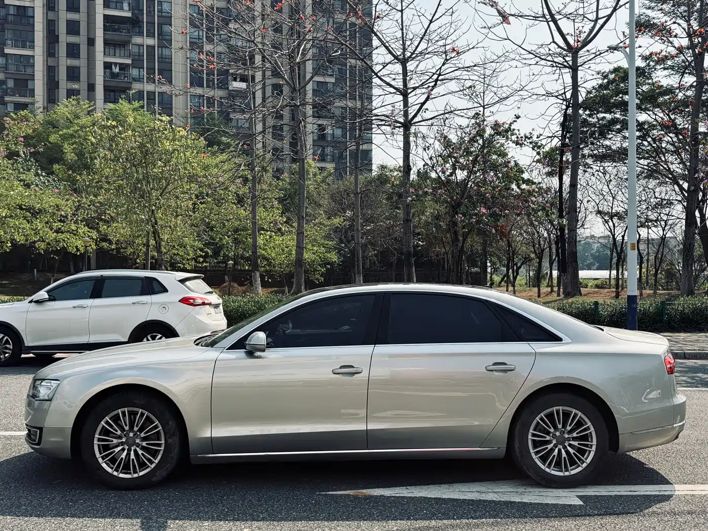 Audi A8 2014 A8L 45 TFSI quattro Comfort фото 11