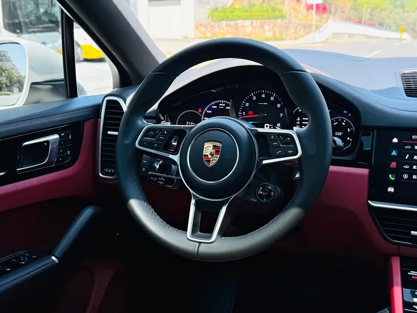 PORSCHE CAYENNE