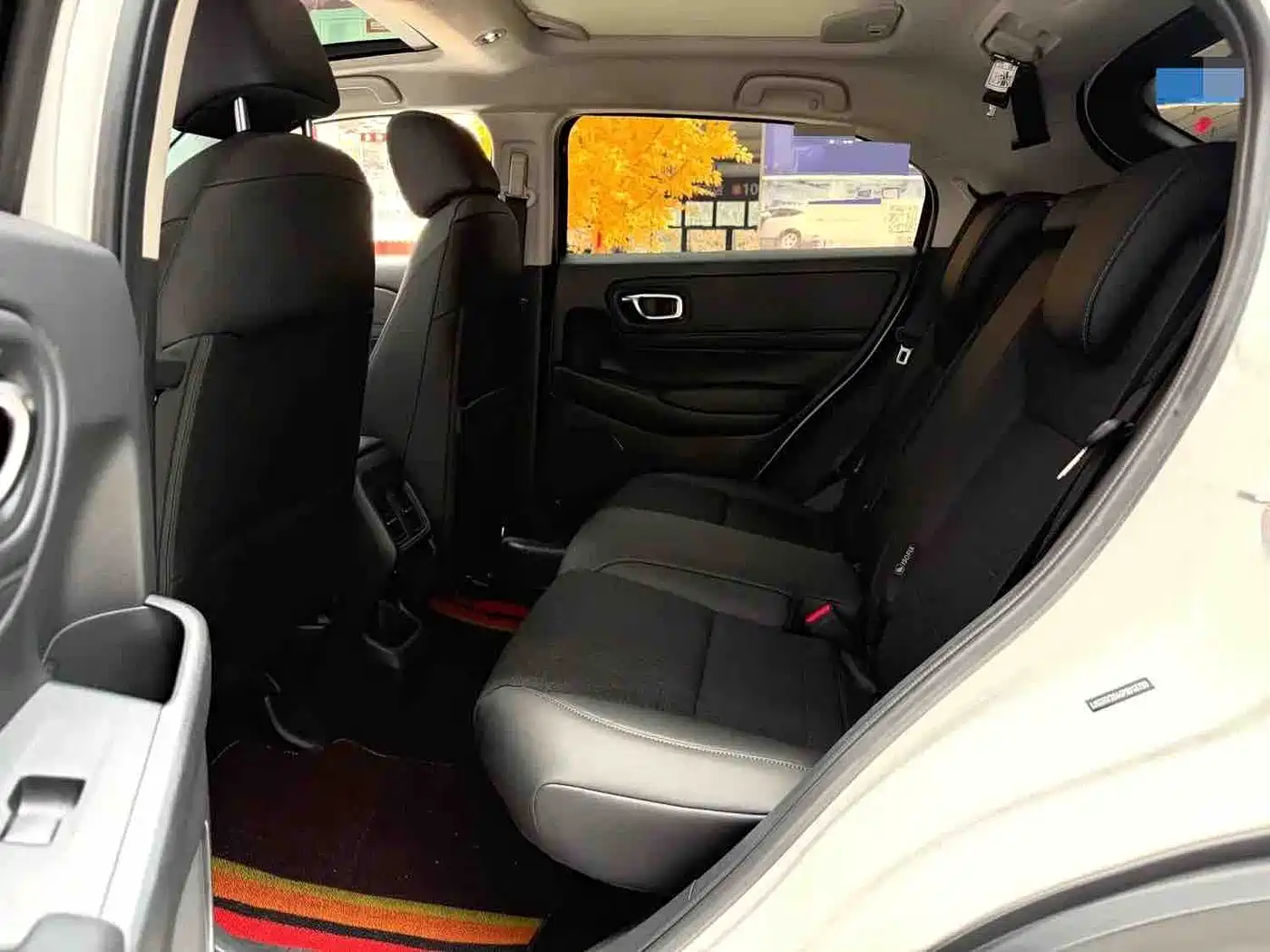Photo 4 - Honda Vezel