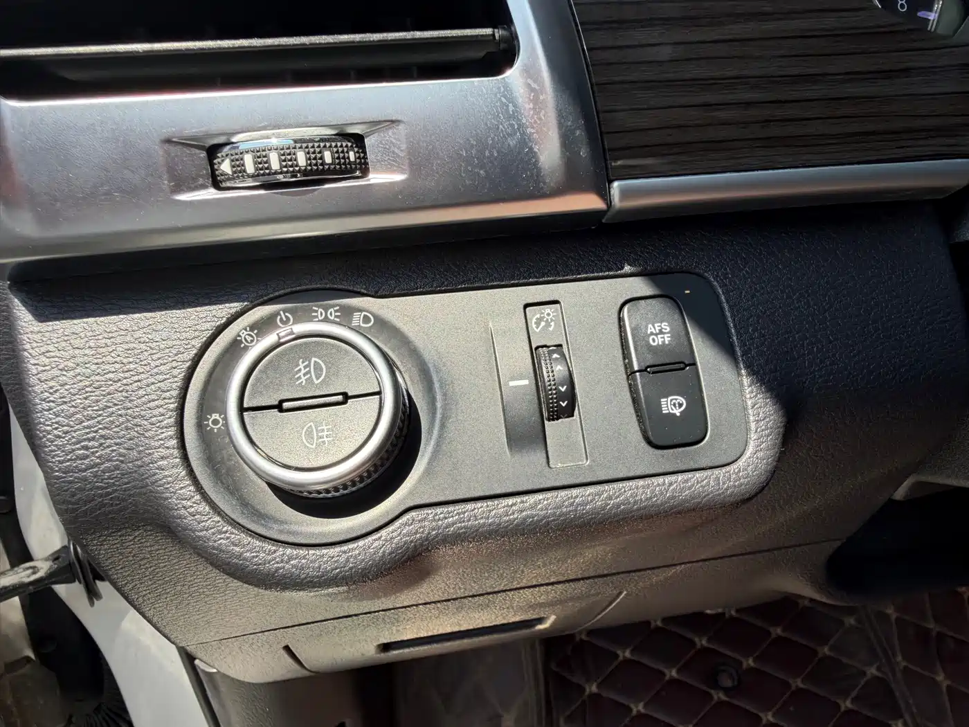 Haval H9 2016 2.0T 4WD Luxury 5-seater фото 6