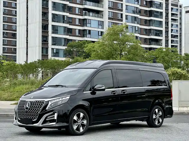  Jinguan Auto Golden Crown V-Class 2023 2.0T Fengyun