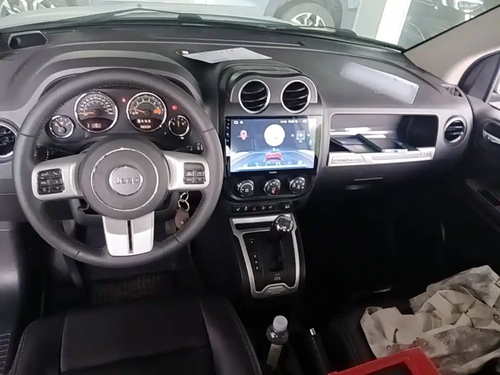 Jeep Compass (Import) 2016 2014 Facelift 2.0L 2WD Elite Edition