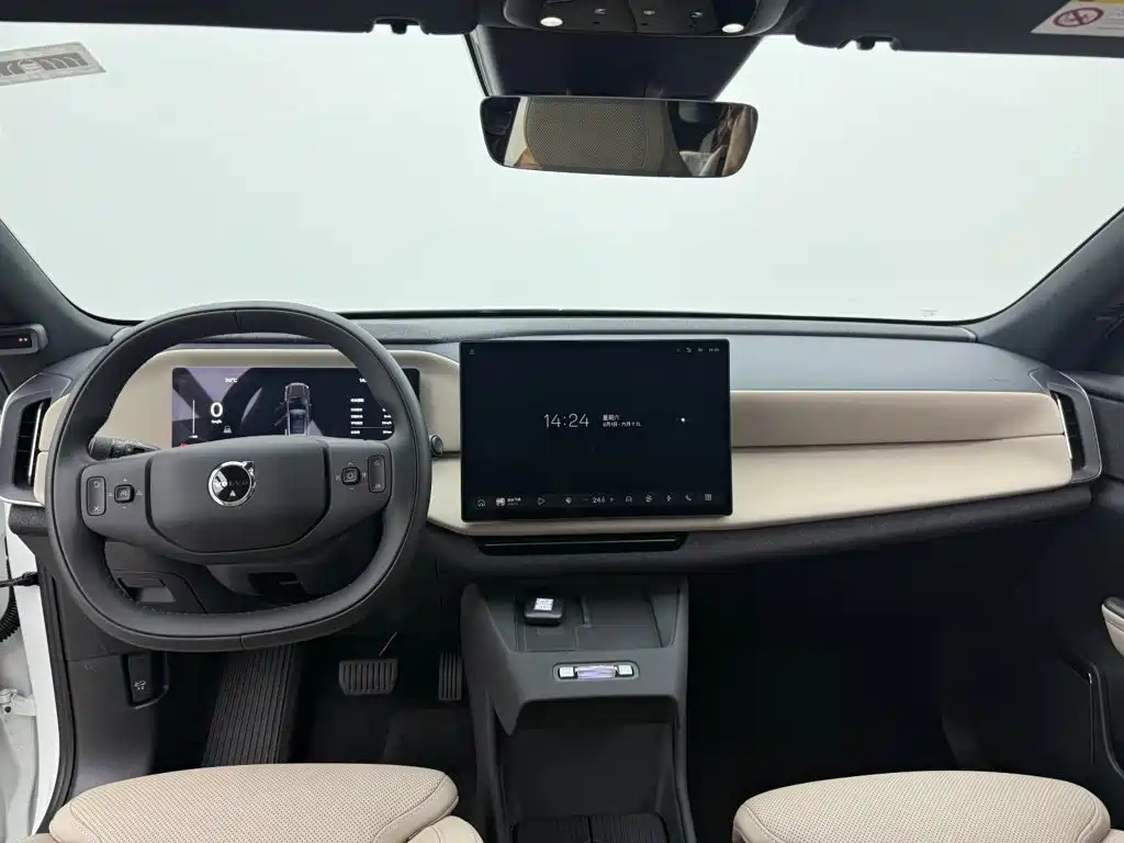Volvo XC70 Plug-in Hybrid 2026 2026 4WD Ultra Long Range Plus