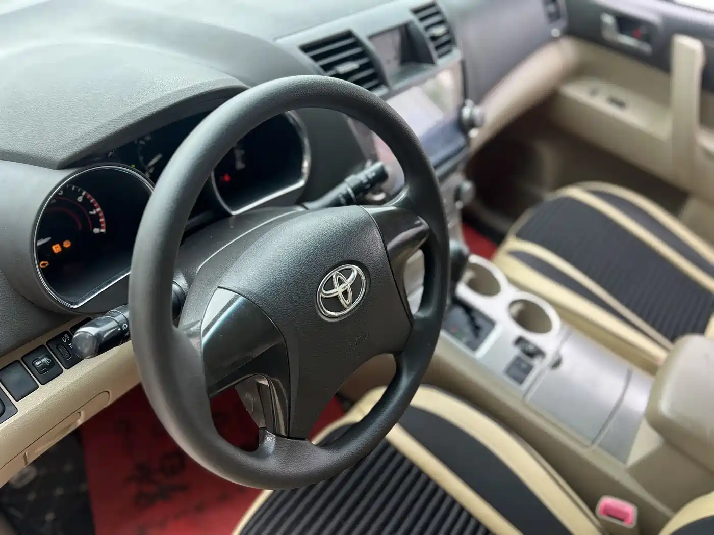 Toyota Highlander 2013 2.7L 2WD 5-seater Purple Gold Edition фото 10