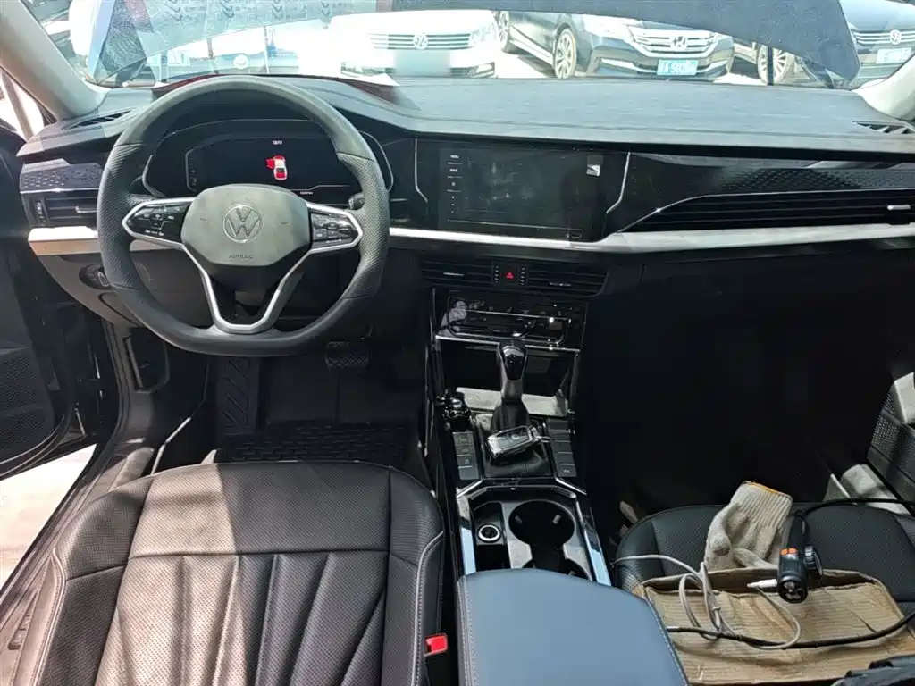 Volkswagen Passat 2024 330TSI Elite Edition фото 10