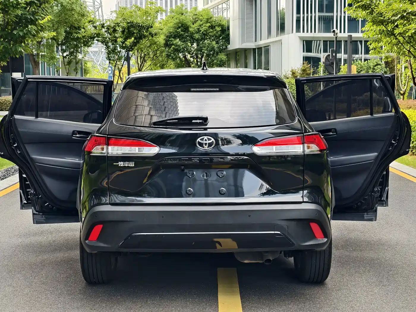 Фото 3 - Toyota Corolla Cross