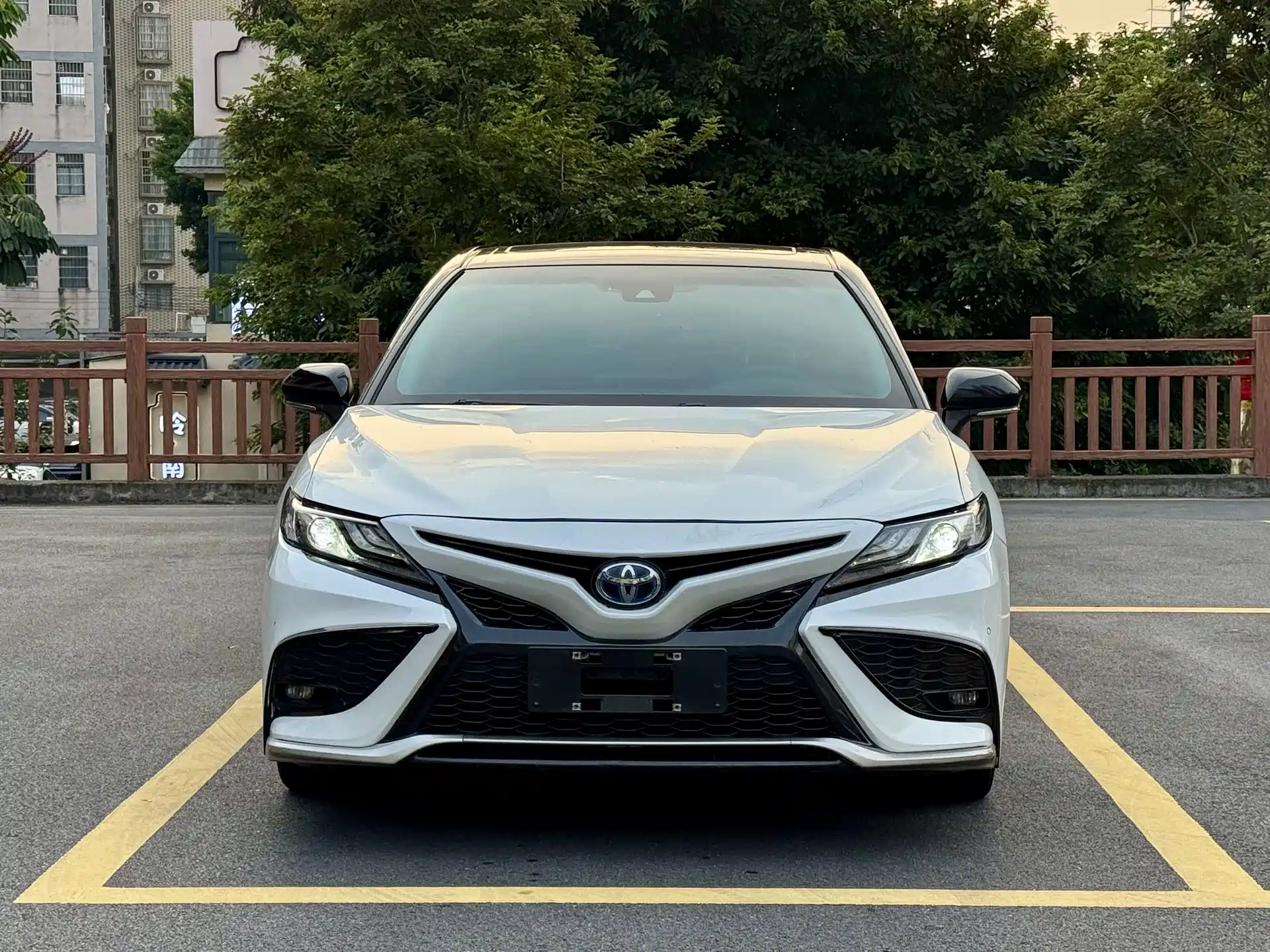Photo 3 - Toyota Camry