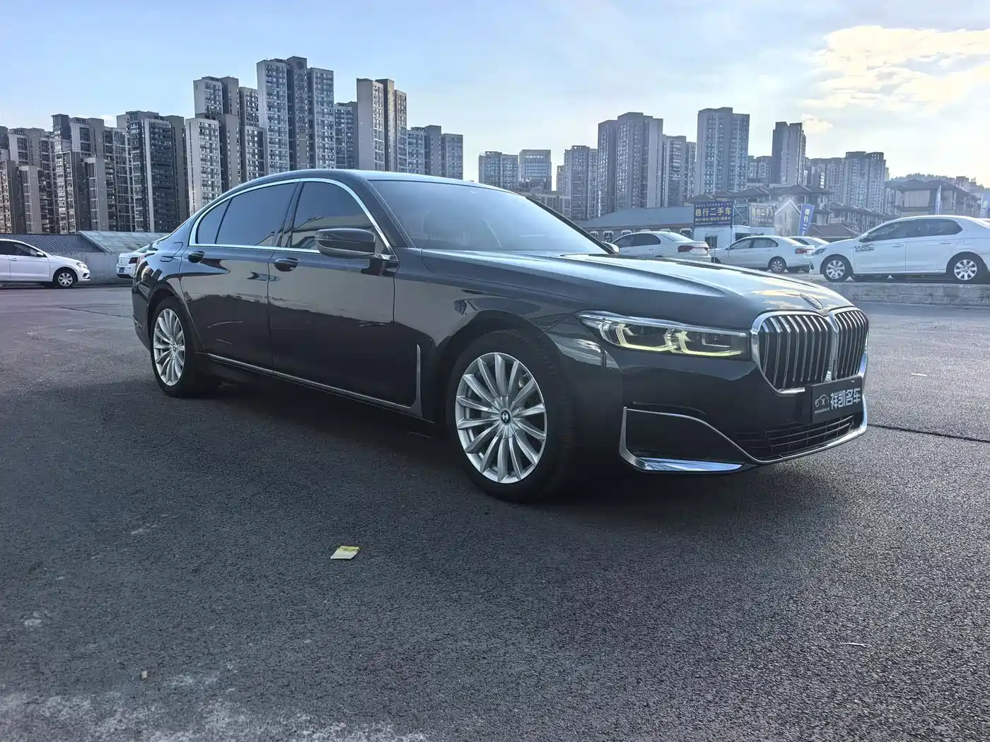 BMW 7 Series 2022 2021 Model 730Li Luxury Package