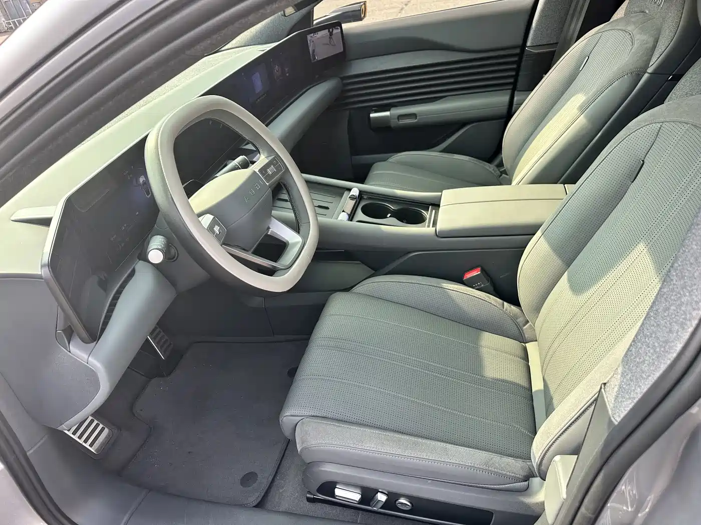 Audi E5 Sportback 2026 2025 300kw 2WD
