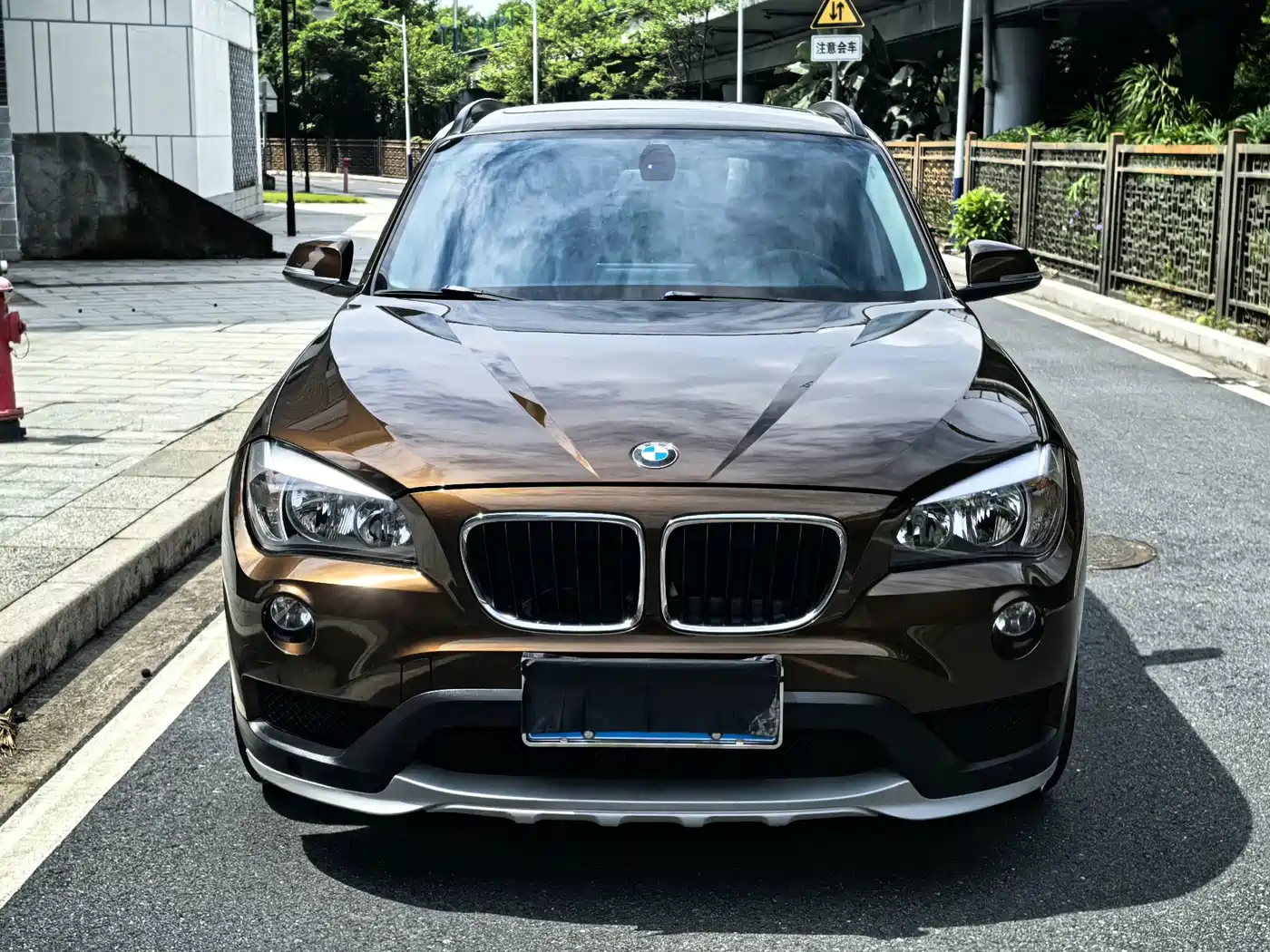 Фото 2 - BMW X1