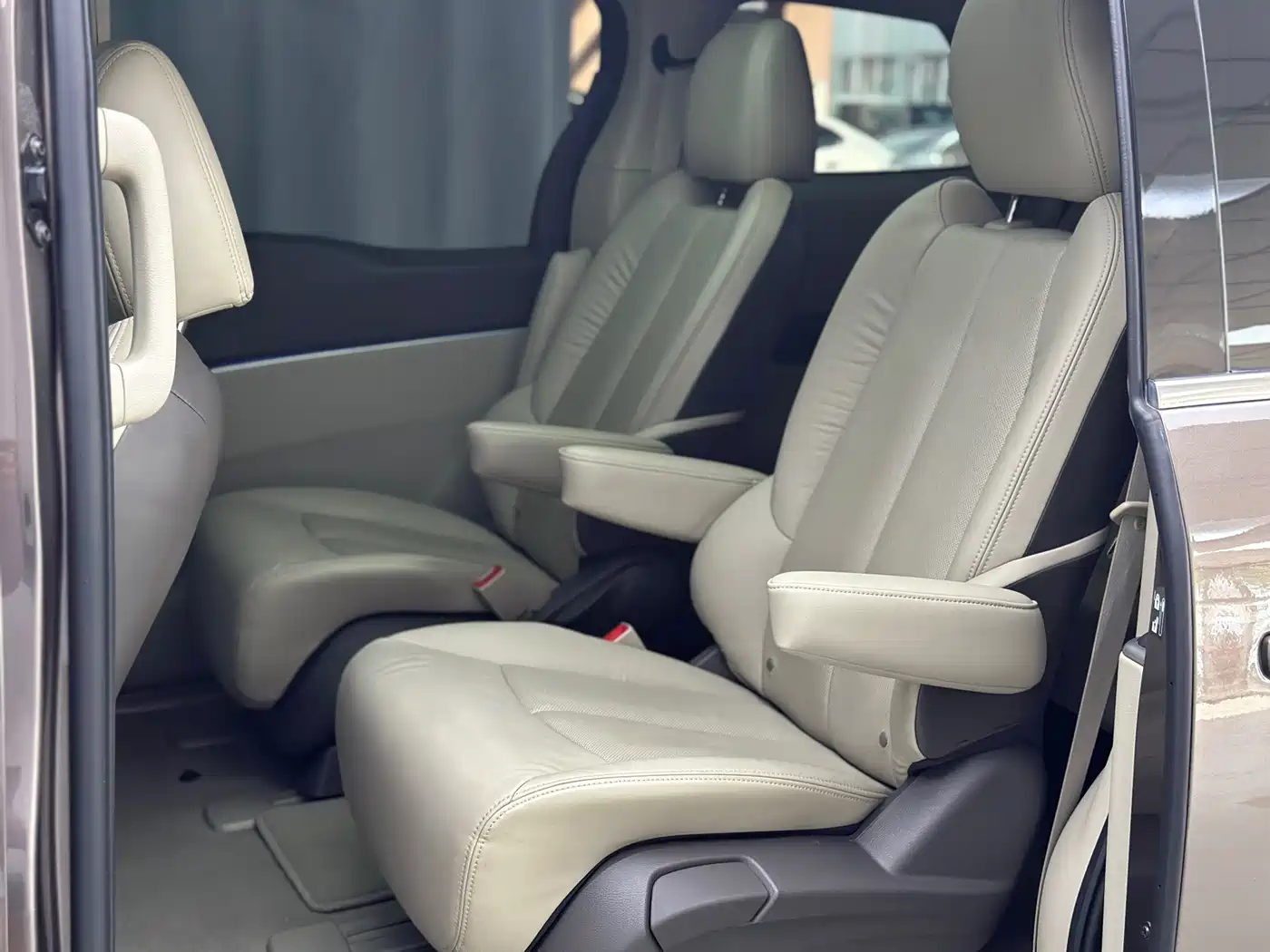 Buick GL8 2011 2011 3.0L XT Luxury Business Flagship
