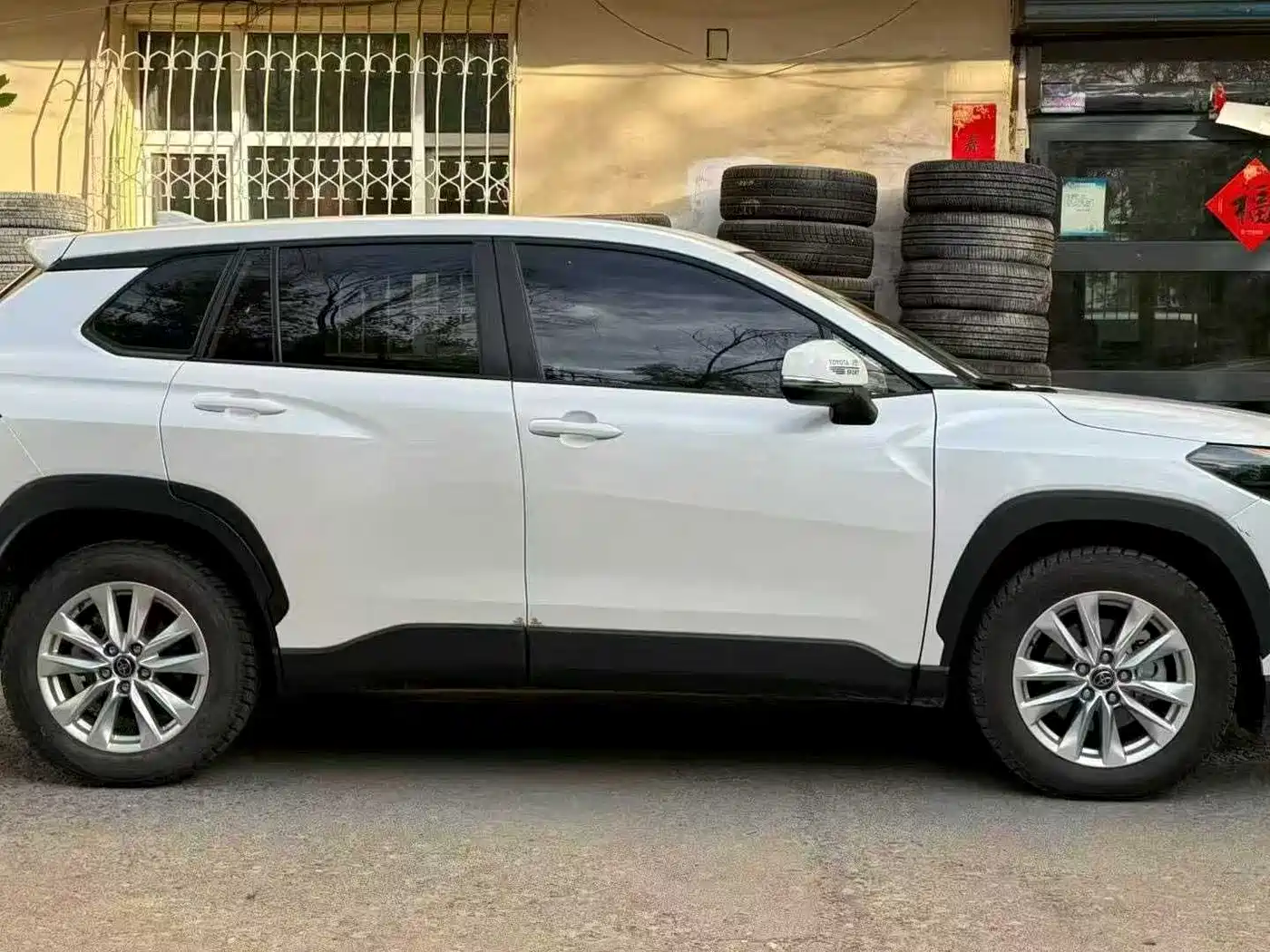 Toyota Corolla Cross 2024 Model 2.0L Pioneer Edition фото 6
