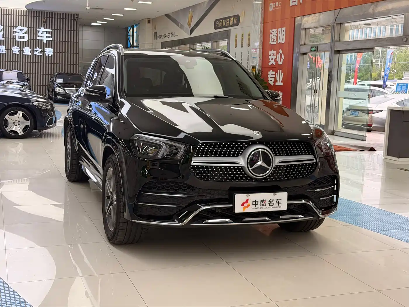 Mercedes-Benz GLE 2023 GLE 450 4MATIC Fashion фото 3