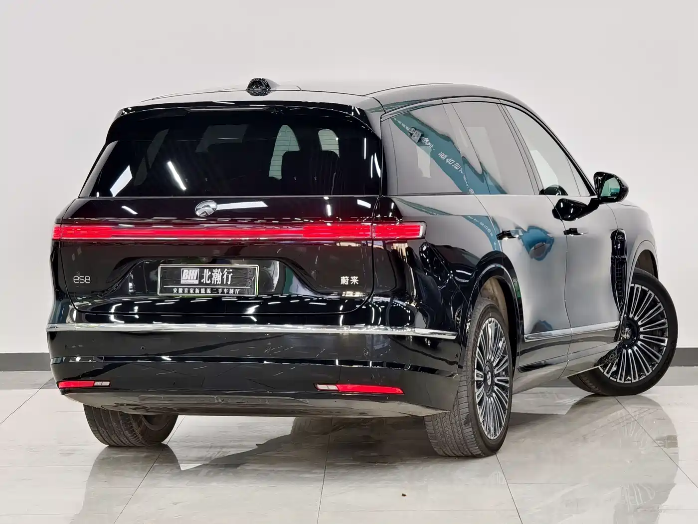 NIO NIO ES8