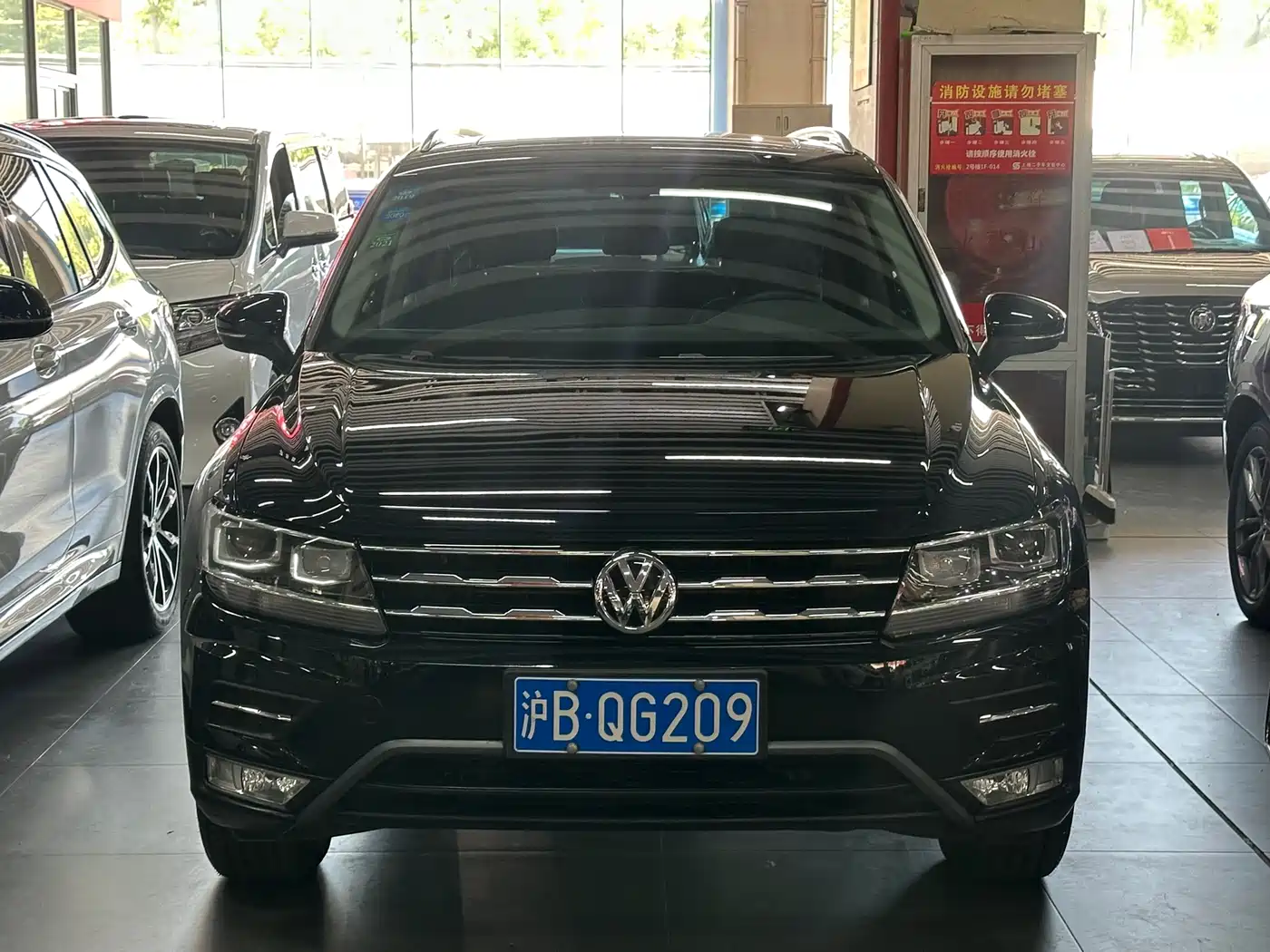 Volkswagen Tiguan L 2017 330TSI Automatic 2WD Luxury Edition фото 2