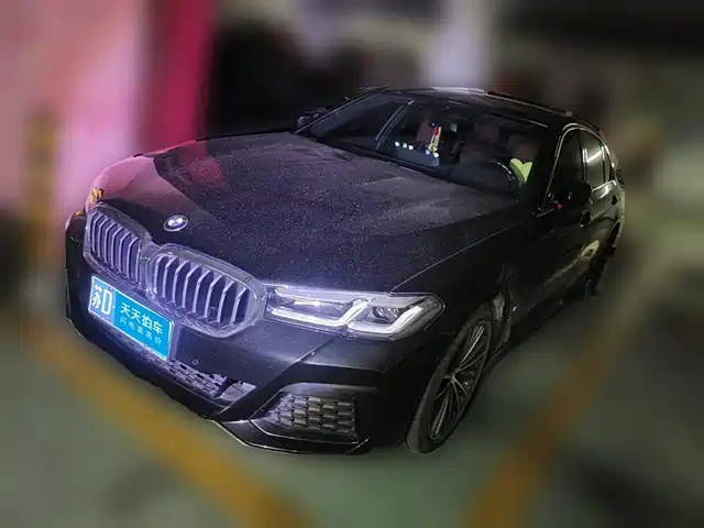 BMW 5 Series 2022 530Li Leading M Sport Package — фото 1