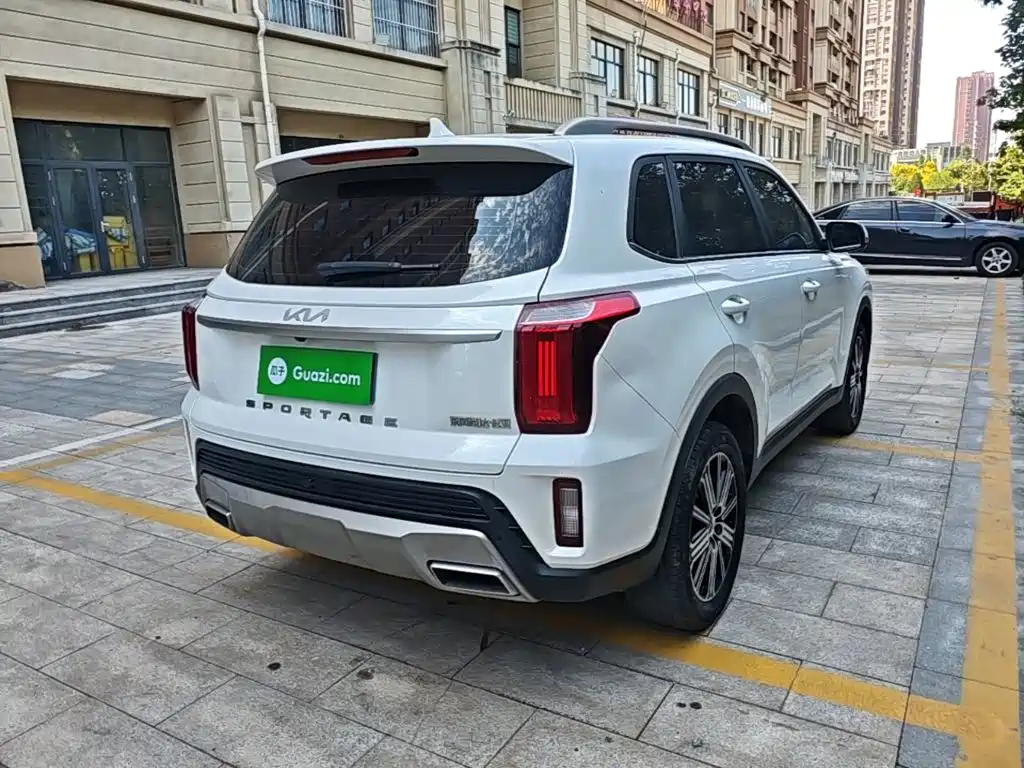 Фото 7 - Kia Sportage